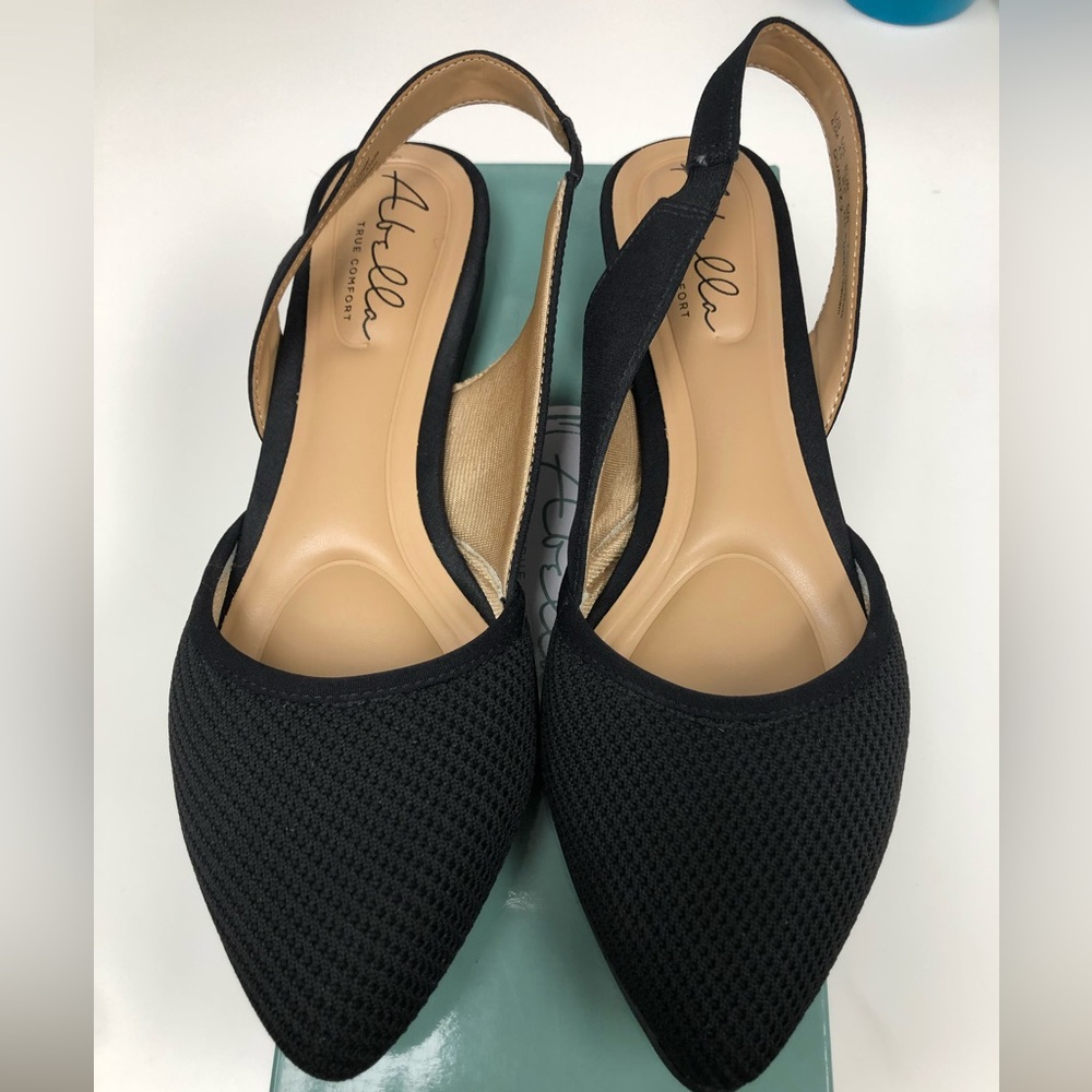 Abella True Comfort black flats